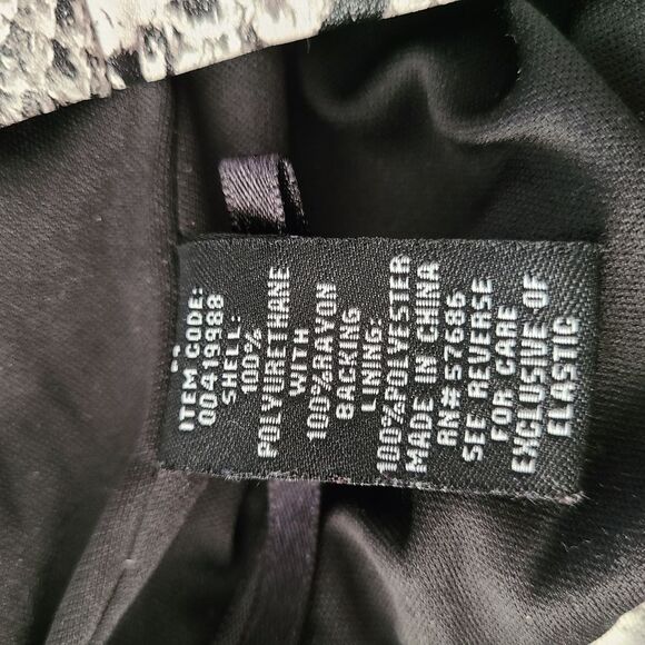 Forever 21 Women's Size M Snakeskin Mini Skirt with Black Lining Zipper Closure - Picture 7 of 8